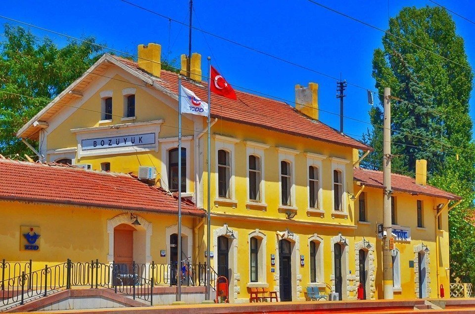 Bozüyük Tren Garı