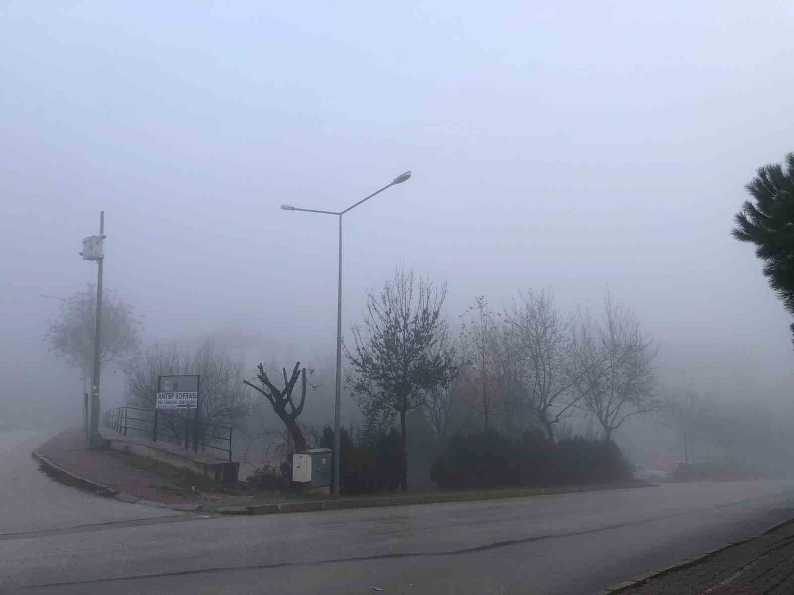 bozuyuk-haber_bilecikte-sabah-saatlerinde-sis-etkili-oldu-0.jpg