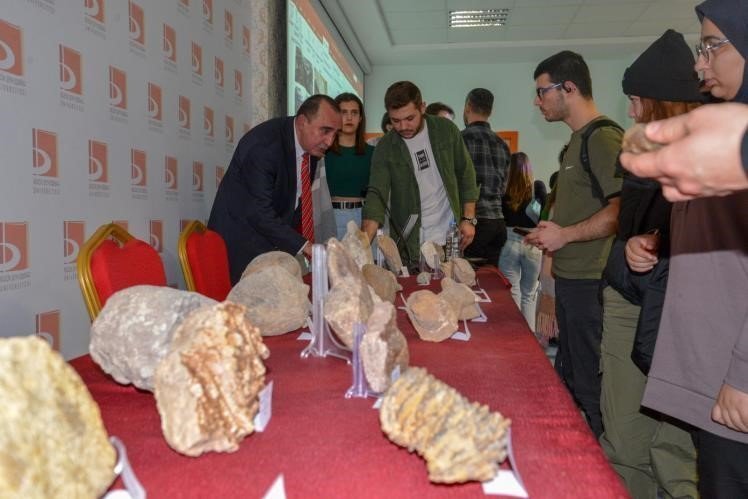bozuyuk-haber_bilecikte-‘fosiller-ve-cografya-semineri-duzenlendi-0.jpg