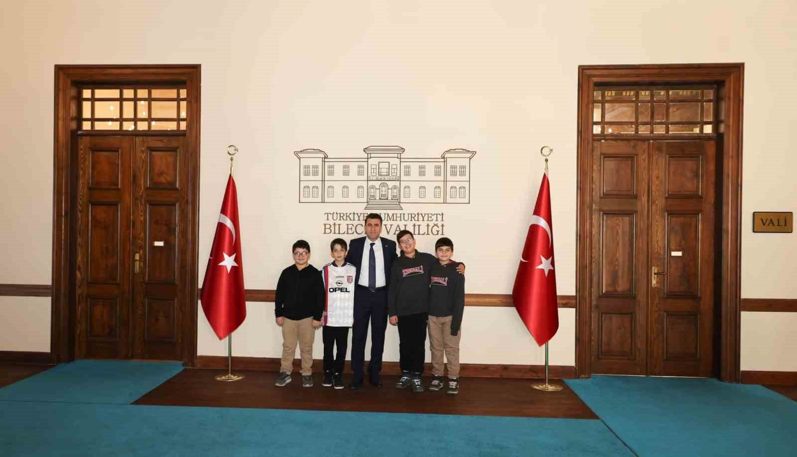 bozuyuk-haber_miniklerden-iade-i-ziyaret-0.jpg