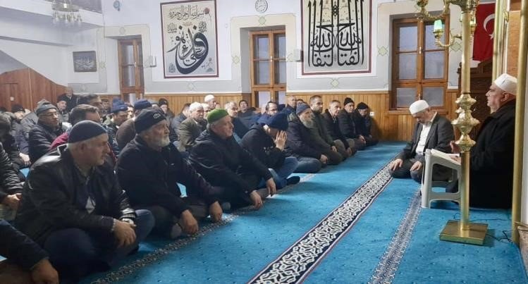 bozuyuk-haber_sabah-namazi-sonrasi-cemaate-corba-ikrami-0.jpg