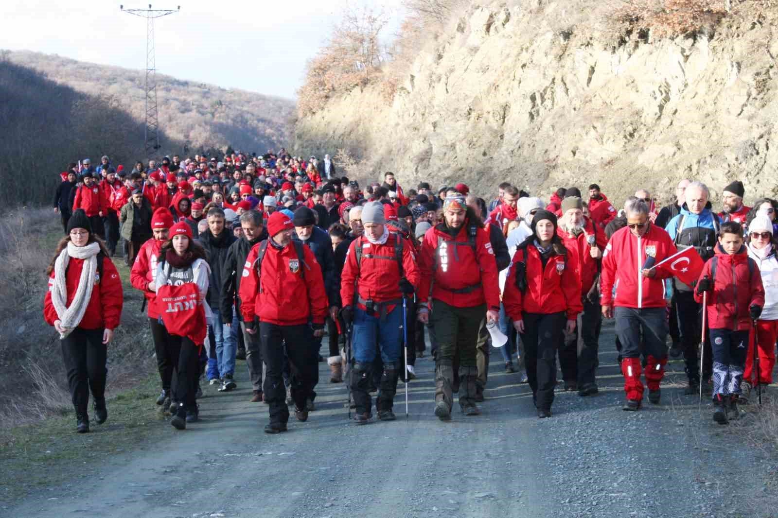 bozuyuk-haber_bozuyukte-metristepe-zaferi-ve-sehitleri-anma-yuruyusunun-16ncisi-yapildi-0.jpg