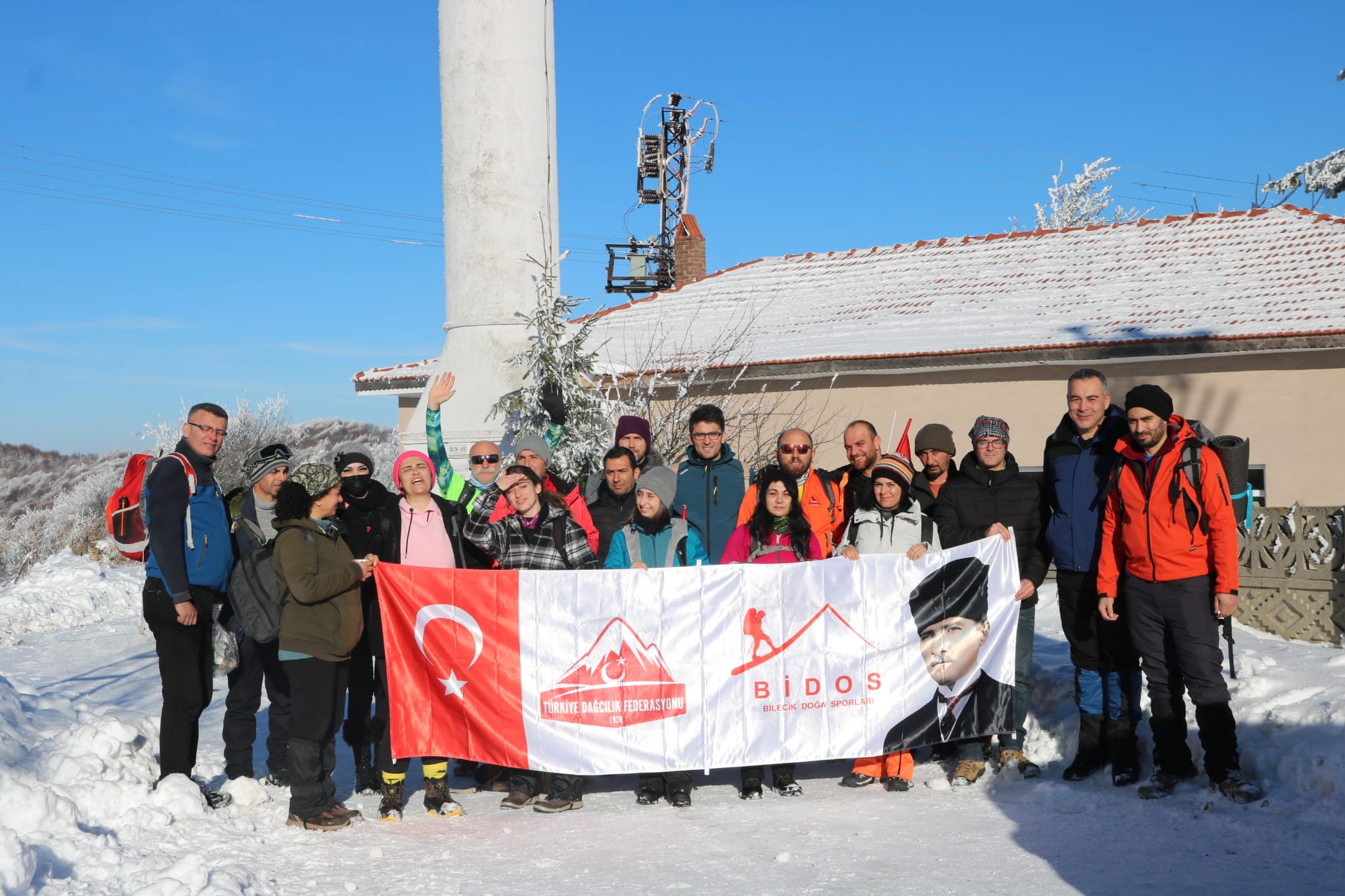 bozuyuk-haber_elli-santimetre-karda-yuruduler-0.jpg