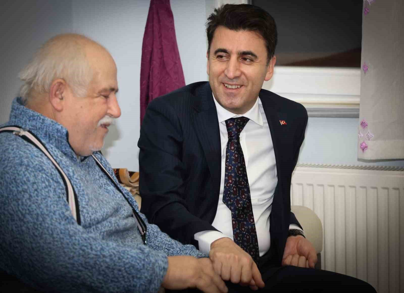 bozuyuk-haber_kibris-gazisini-evinde-ziyaret-etti-0.jpg