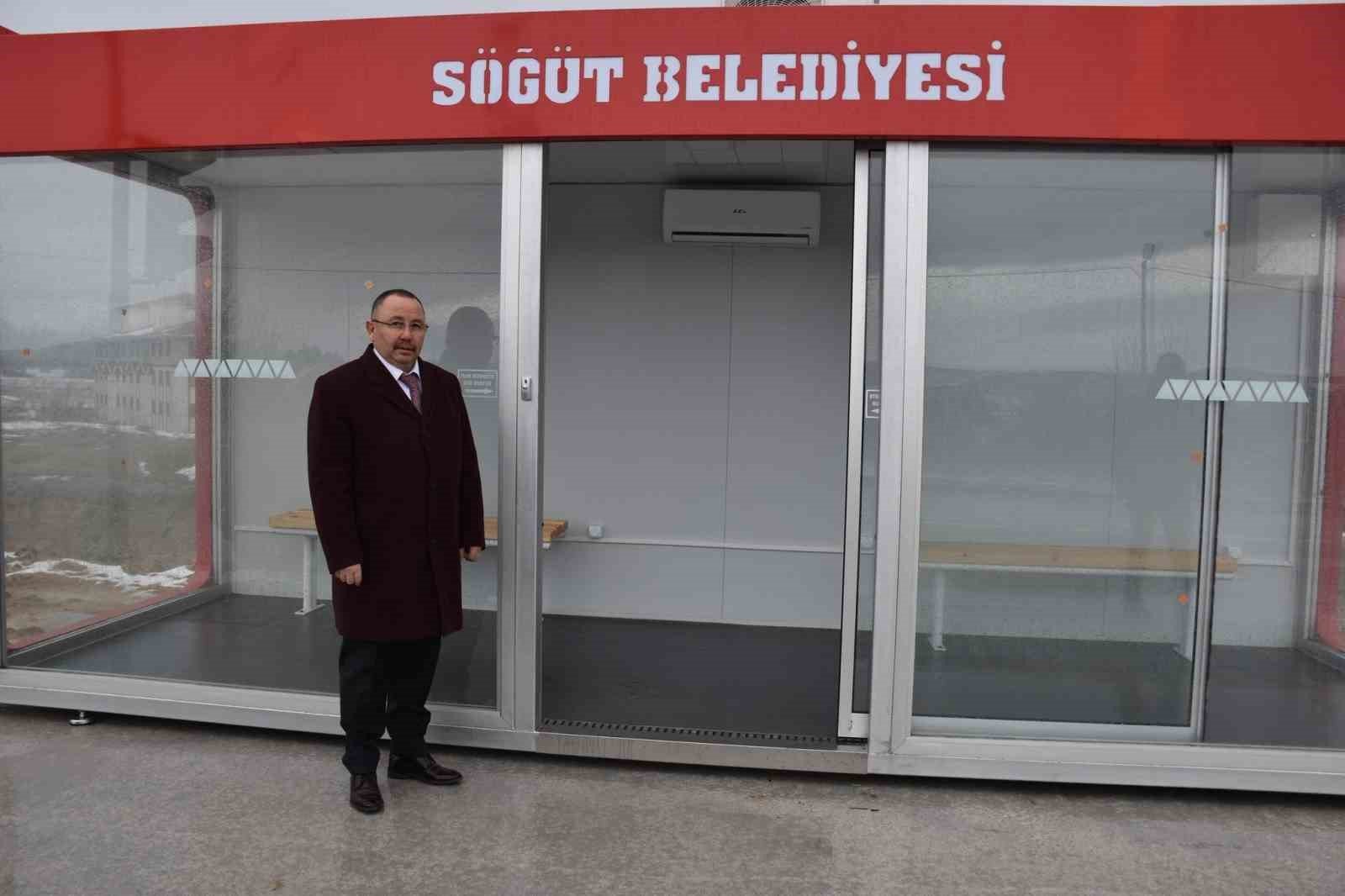 bozuyuk-haber_o-ilceye-ilk-akilli-durak-yerlestirildi-0.jpg