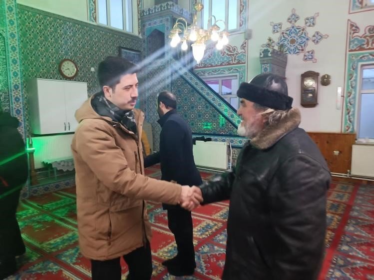 bozuyuk-haber_sabah-namazinda-koy-halkiyla-bulustu-0.jpg