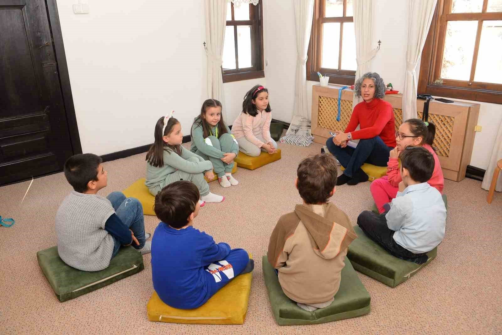 bozuyuk-haber_sanatevi-somestir-atolyeleri-icin-kayitlar-basladi-0.jpg