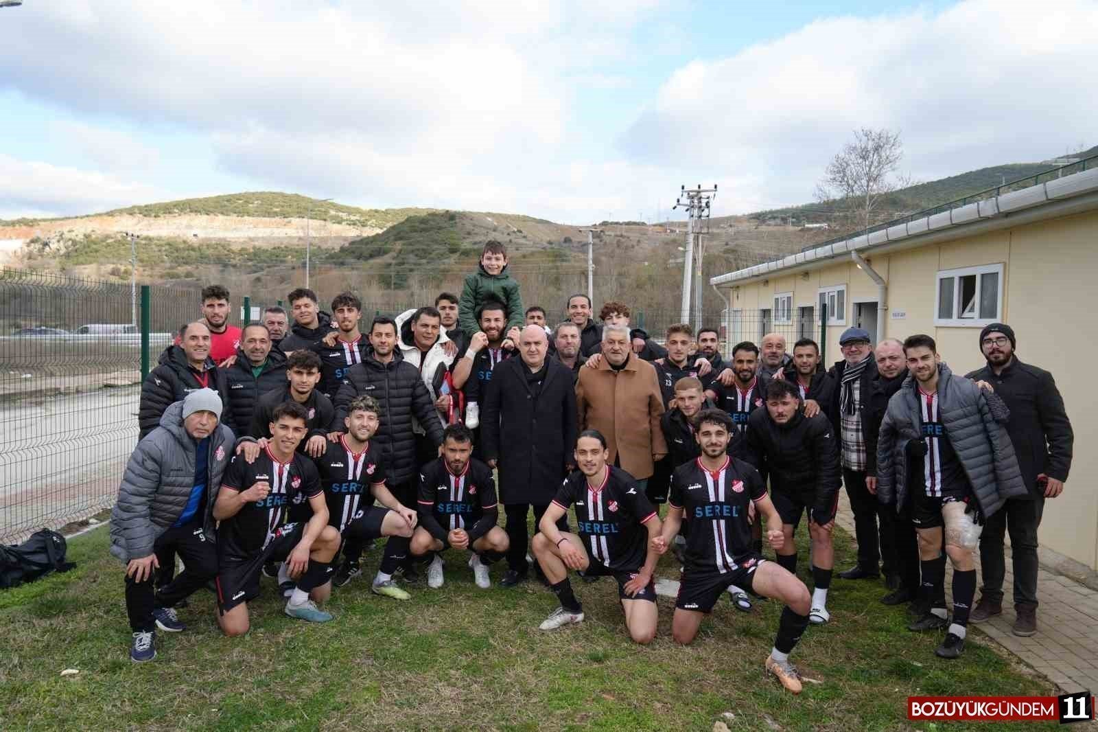 1969-bilecik-spor-kulubu-nden-altin-degerinde-3-puan-137.jpg