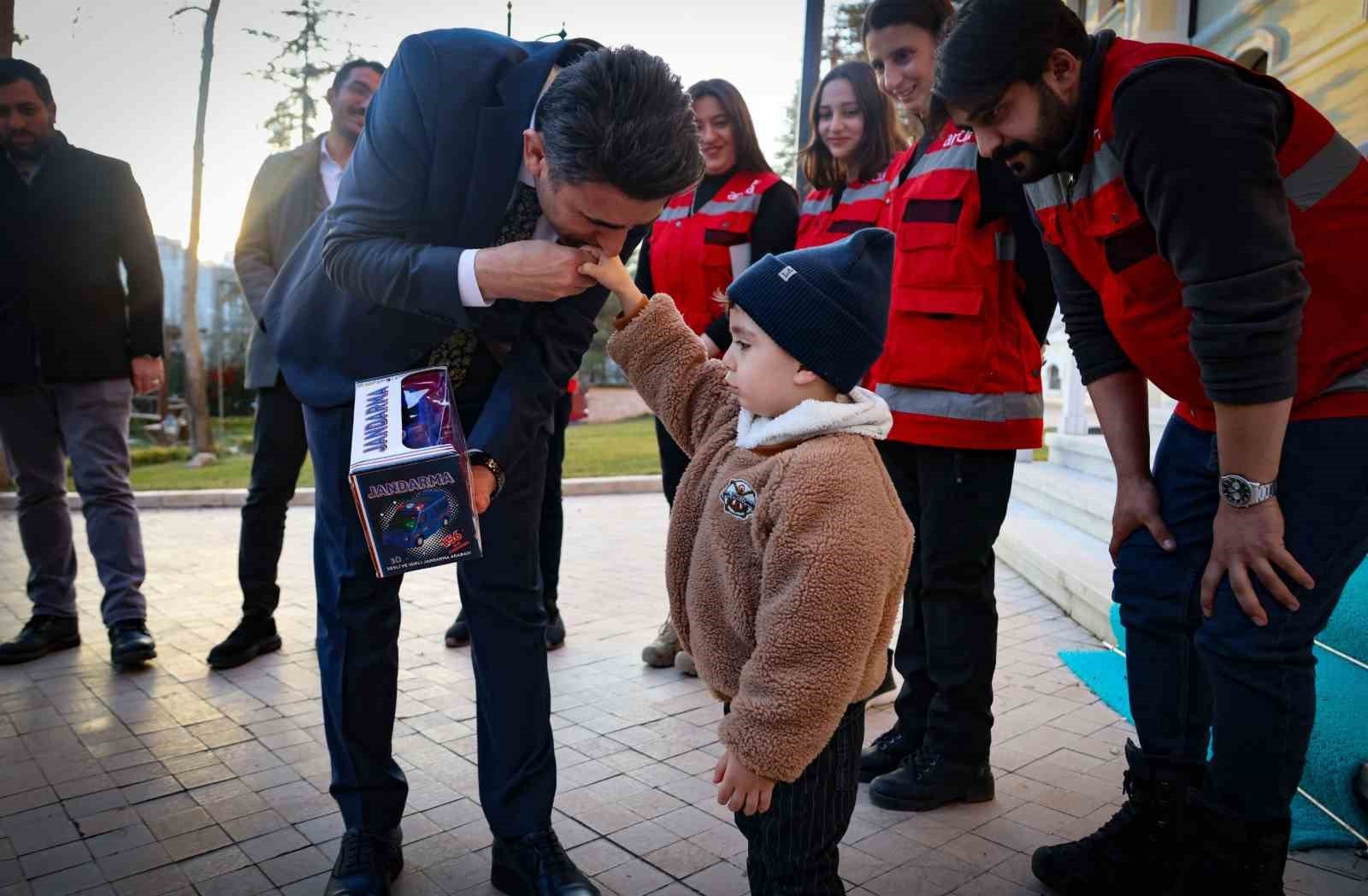 ANDA EKİBİNİ HATAY’A UĞURLADI