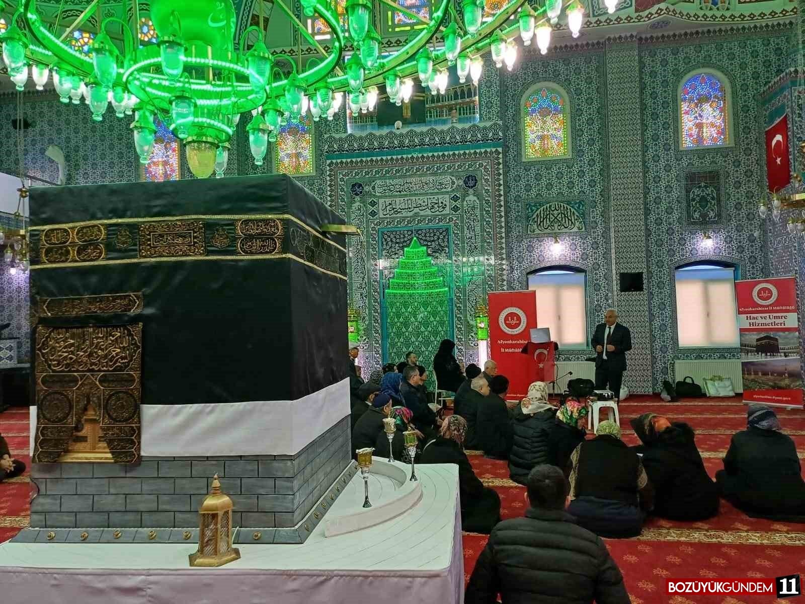 afyonkarahisar-da-umre-semineri-573.jpg