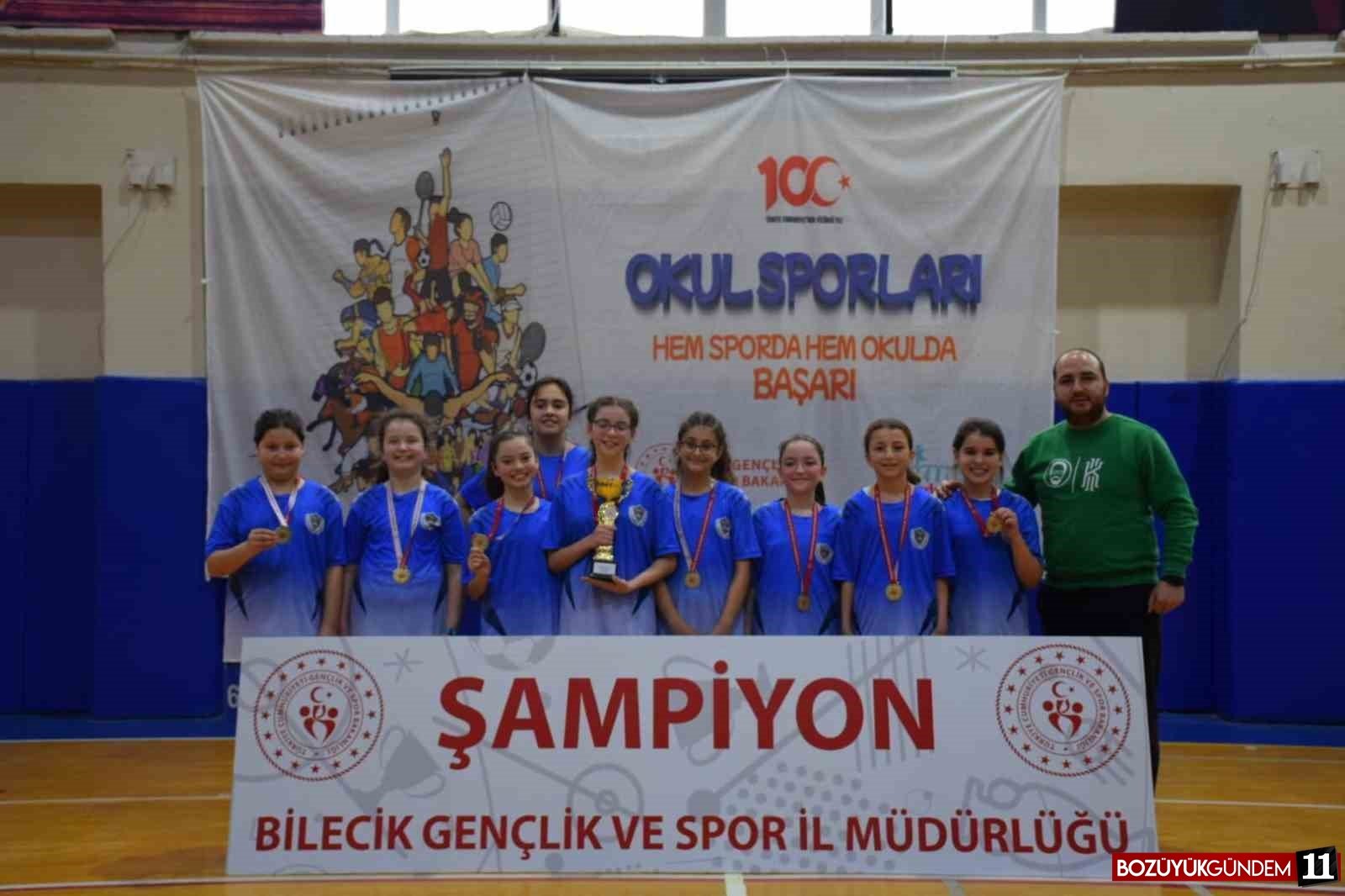 basketbol-final-musabakalari-sona-ererken-oduller-sahiplerini-buldu-386.jpg