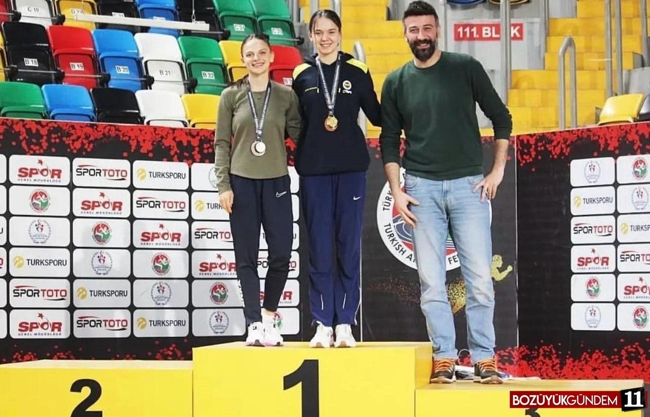 bilecikli-sporcu-hayriye-nur-ari-gumus-madalya-kazandi-8.jpg
