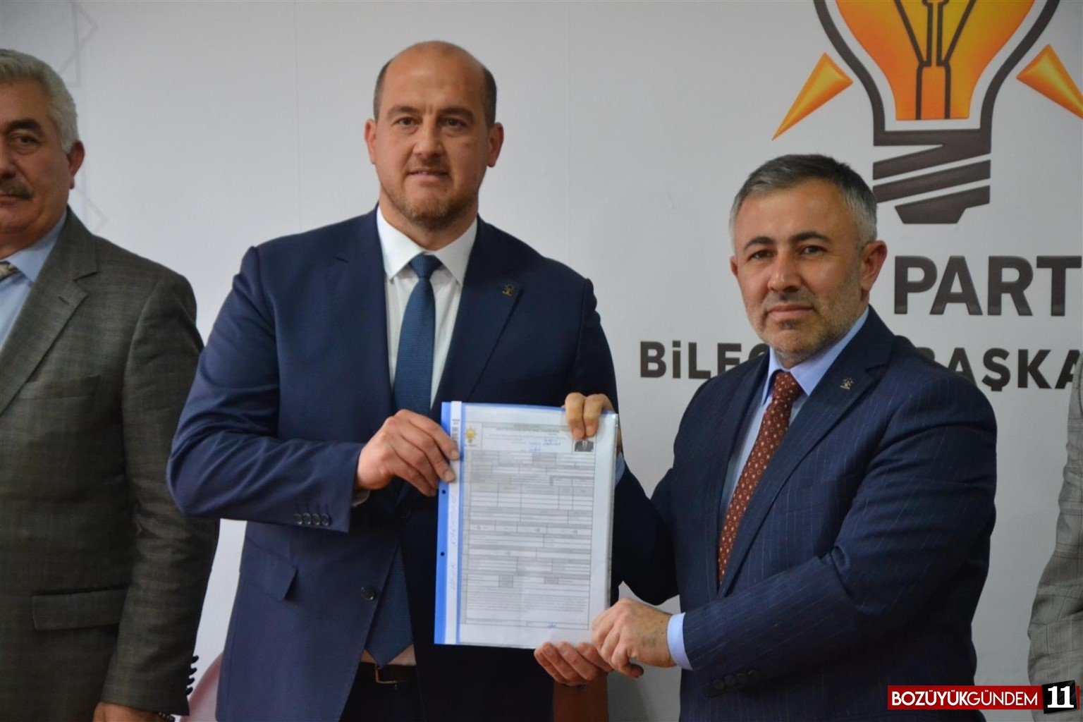 ak-parti-den-ayrilarak-bagimsiz-aday-olan-karaman-a-ak-parti-il-baskani-yildirim-dan-tepki-2400.jpg