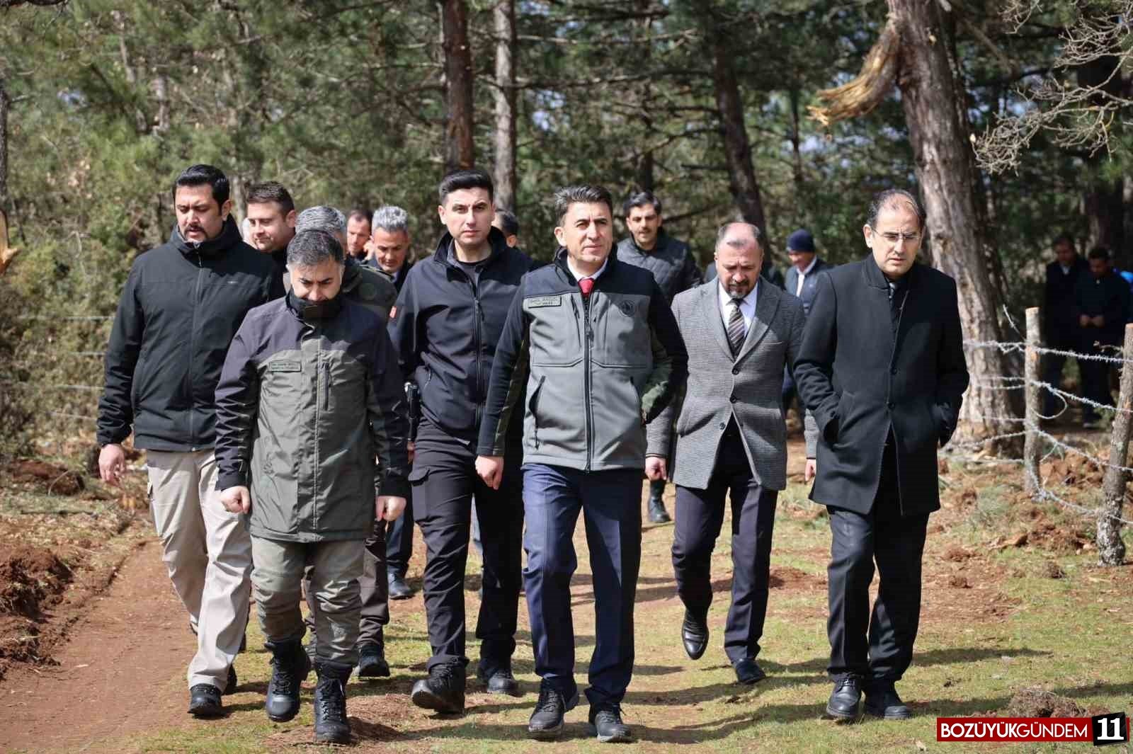 doganin-akcigeri-olan-agac-fidanlari-toprakla-bulustu-3924.jpg