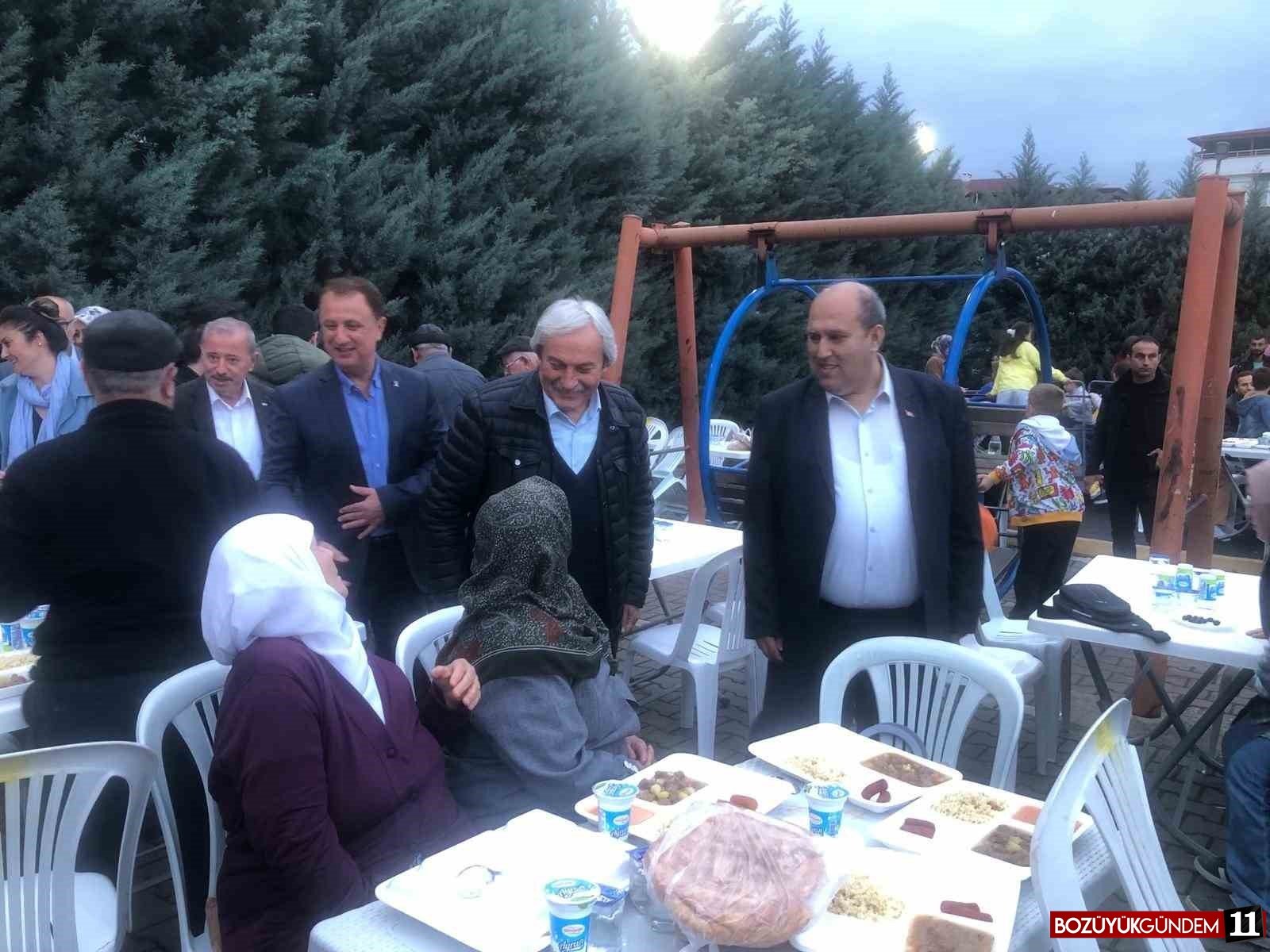 osmaneli-de-mahalle-iftarlari-sona-erdi-4914.jpg