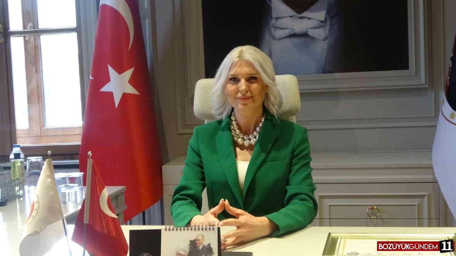 bilecik-in-ilk-kadin-belediye-baskani-goreve-basladi-5839.jpg