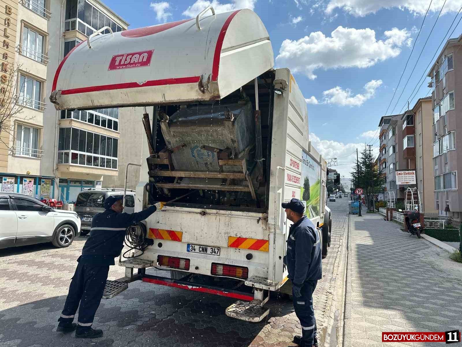 bozuyuk-belediyesi-calismalari-hiz-kesmiyor-8097.jpg