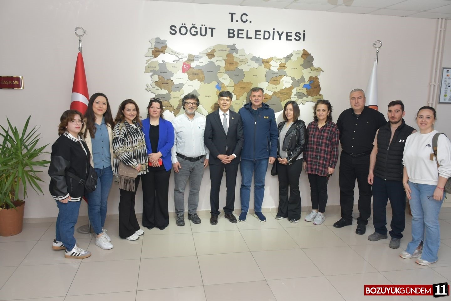 koro-ekibinden-hayirli-olsun-ziyareti-6576.jpg