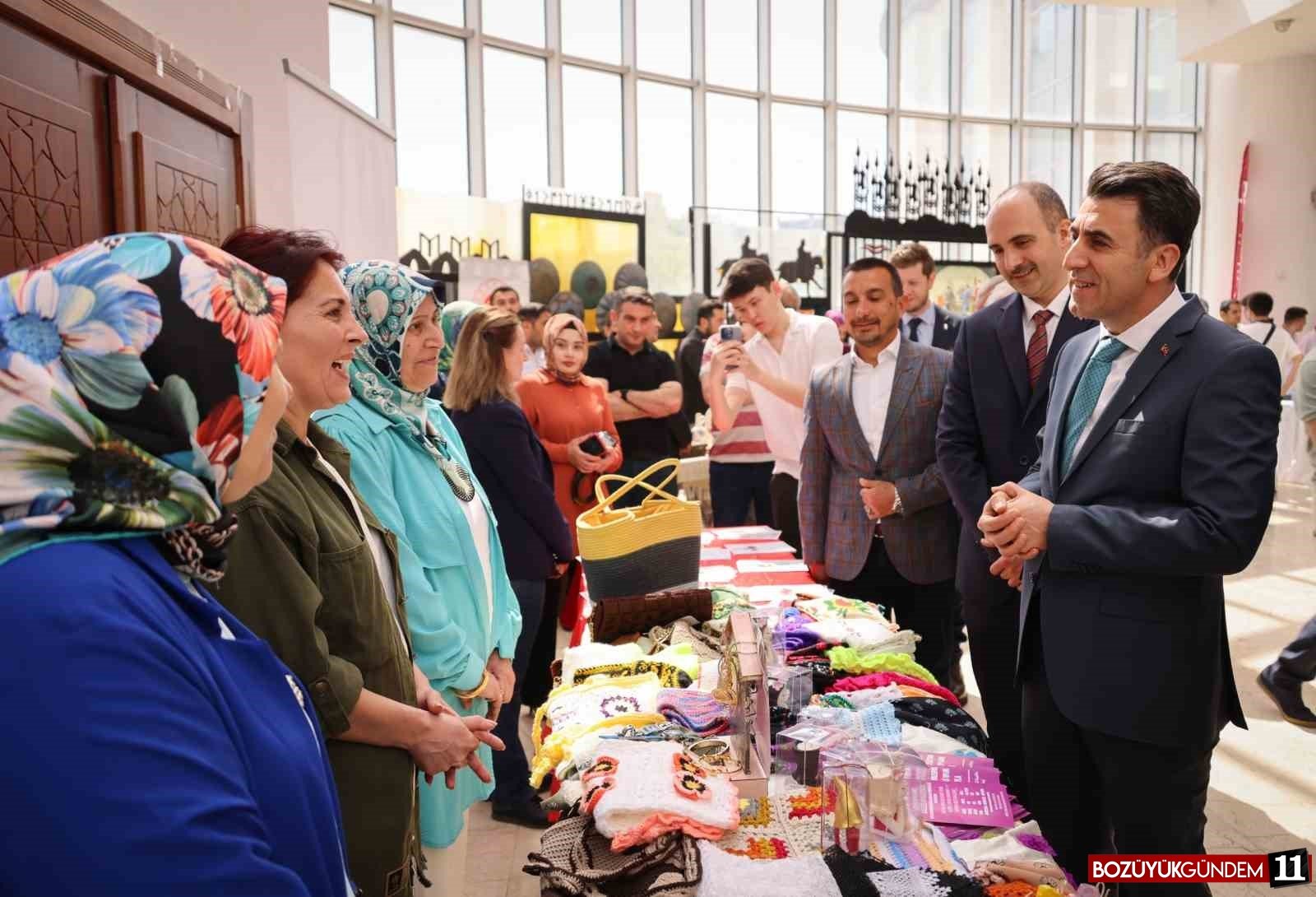 turizm-haftasi-cesitli-etkinliklerle-kutlandi-8072.jpg