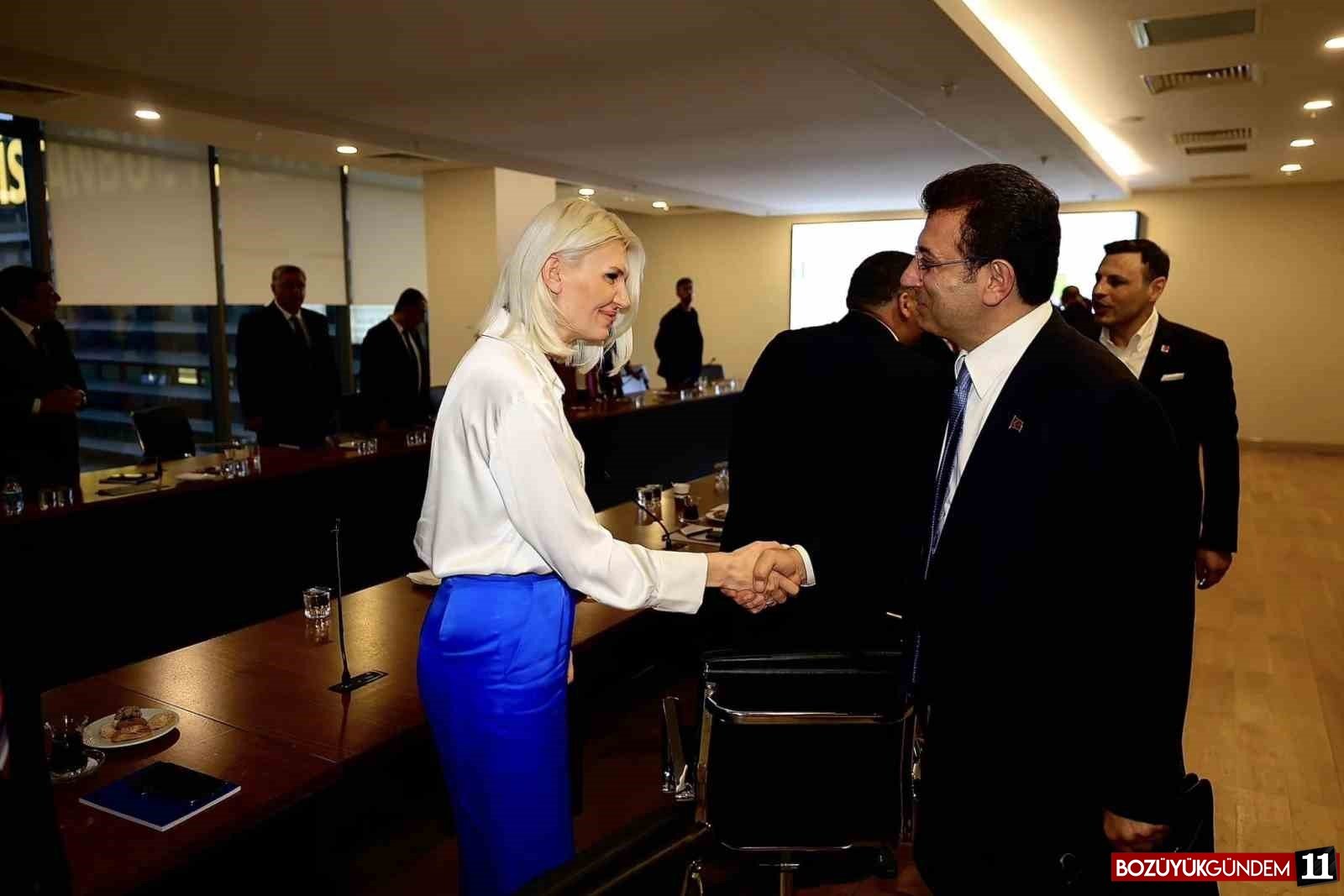baskan-subasi-marmara-bolgesi-belediyeler-birligi-toplantisi-na-katildi-10487.jpg