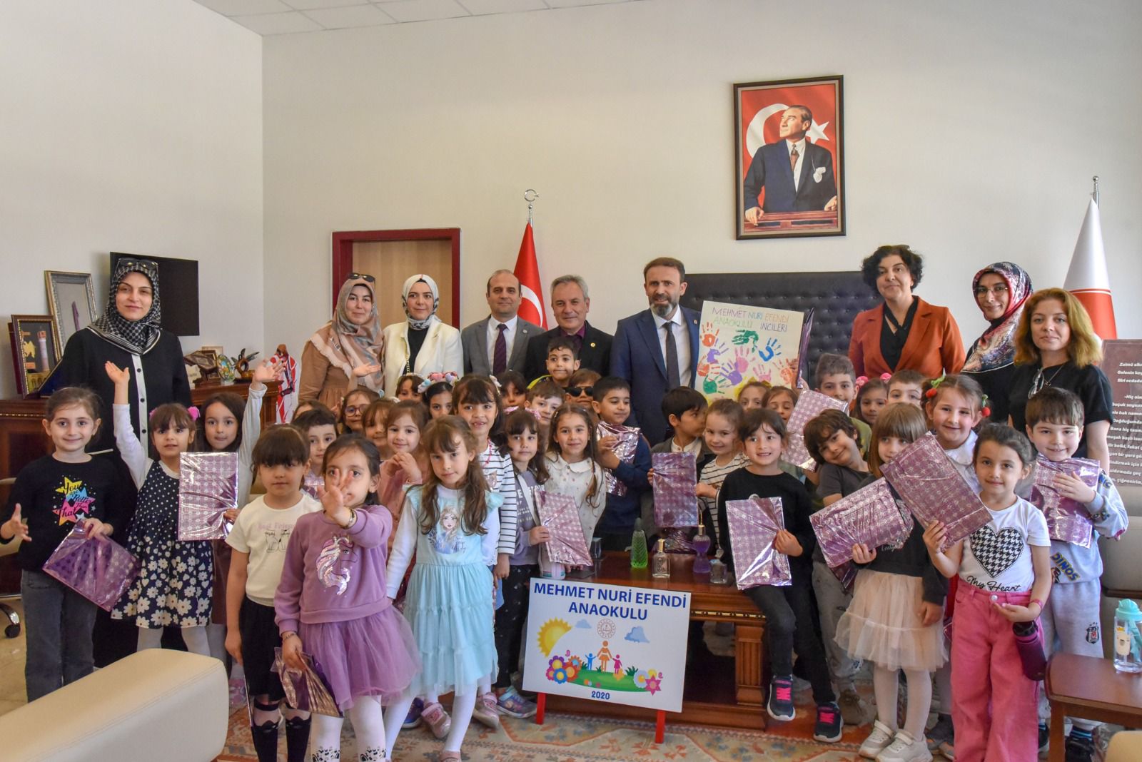 bozuyuk-haber-161122-minikler-universiteyi-gezdi-0.jpg