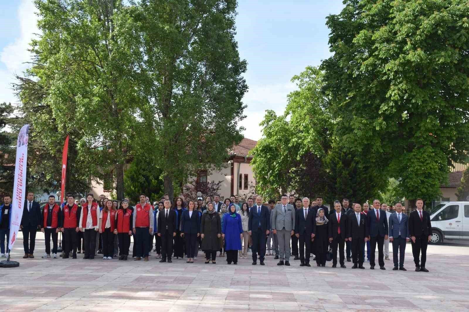 bozuyuk-haber-791761-19-mayis-ataturk-u-anma-genclik-ve-spor-bayrami-kutlamalari-basladi-0.jpg