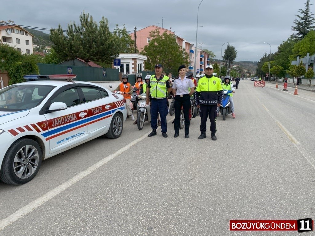jandarmadan-motosiklet-suruculerine-uyari-12454.jpg