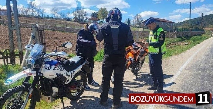 trafik-denetimleri-hiz-kesmeden-devam-ediyor-10888.jpg