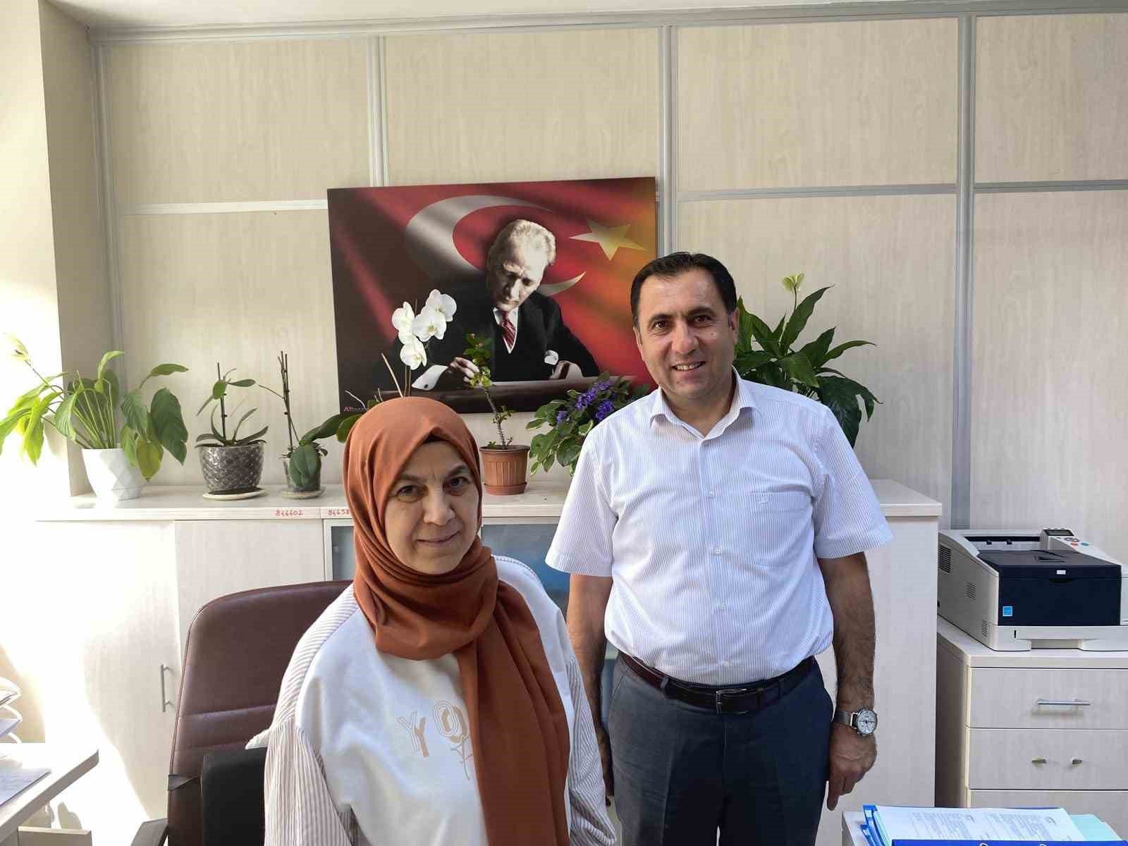 bozuyuk-haber-8286710-sehit-ailelerini-is-yerlerinde-ziyaret-etti-0.jpg