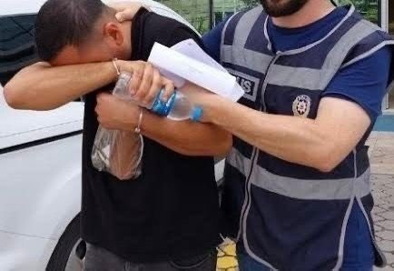bozuyuk-haber-1082979-bilecik-te-2-yil-16-ay-hapis-cezasiyla-aranan-supheli-tutuklandi-0.jpg