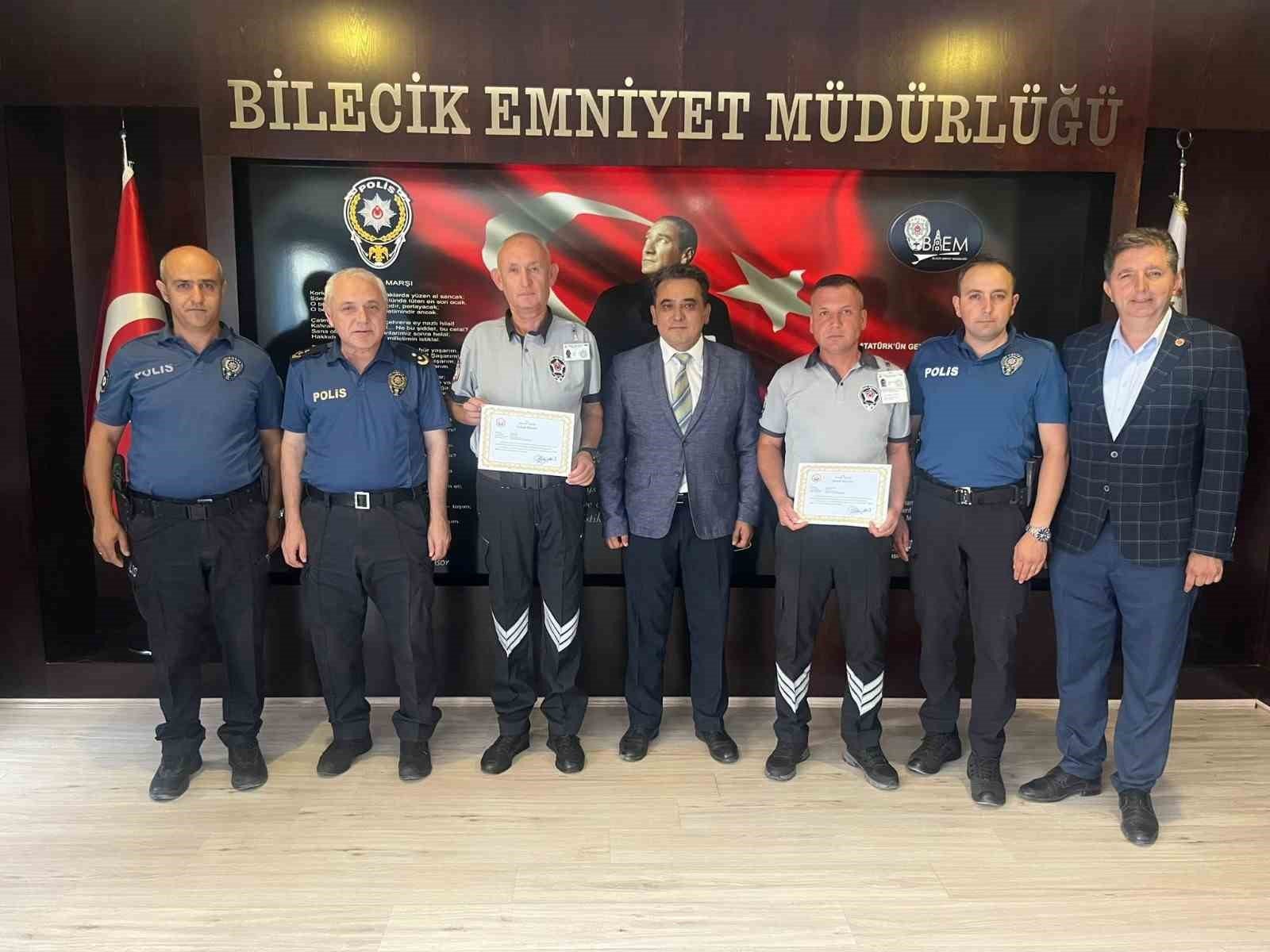 bozuyuk-haber-7105687-ozel-guvenlik-personeline-basari-belgesi-verildi-0.jpg