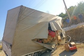 bozuyuk-haber-584262-bilecik-te-devrilen-kamyonetteki-2-kisi-yaralandi-0.jpg