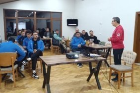 bozuyuk-haber-871313-pazaryerispor-teknik-heyeti-ve-futbolcularina-seminer-verildi-0.jpg