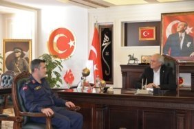 bozuyuk-haber-281747-ozek-komutandan-baskana-ziyaret-0.jpg