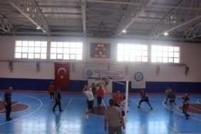 bozuyuk-haber-8161031-dodurga-da-ogretmenler-gunu-coskusu-turnuvalarda-sampiyonlar-belli-oldu-0.jpg