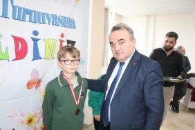 bozuyuk-haber-1039414-bozuyuk-satranc-senligi-renkli-anlara-sahne-oldu-0.jpg