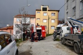 bozuyuk-haber-547924-bilecik-te-apartman-dairesinde-cikan-yangin-sonduruldu-0.jpg