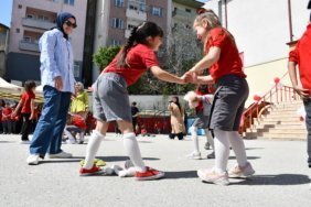 bozuyuk-haber-134965-bilecik-te-cocuklar-unutulmaya-yuz-tutmus-oyunlarla-eglendi-0.jpg