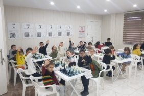 bozuyuk-haber-716275-bozuyuk-belediyesi-nden-miniklere-satranc-kursu-0.jpg