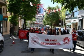 bozuyuk-haber-1039658-bilecik-te-aile-yili-kapsaminda-yuruyus-duzenlendi-0.jpg
