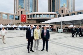 bozuyuk-haber-10710549-bozuyuk-tso-heyeti-tobb-81-genel-kurulu-nda-0.jpg