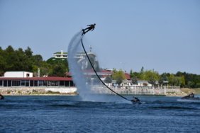 bozuyuk-haber-22101034-bilecik-te-flyboard-gosterisi-yapildi-0.jpg