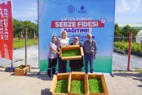 bozuyuk-haber-347822-bilecik-belediyesi-ciftcilere-fide-dagitti-0.jpg