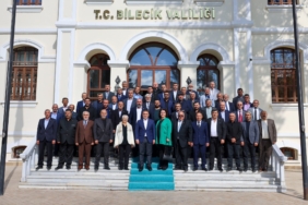 bozuyuk-haber-115215-bilecik-valisi-sozer-muhtarlarla-bir-araya-geldi-0.jpg