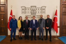 bozuyuk-haber-2108652-vali-sozer-ptt-heyetini-makaminda-kabul-etti-0.jpg