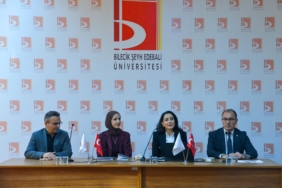 bozuyuk-haber-2276110-bseu-de-kariyer-danismanlari-bilgilendirildi-0.jpg