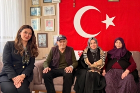 bozuyuk-haber-10498410-zeynep-sozer-den-sehit-ailesine-ziyaret-0.jpg