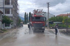 bozuyuk-haber-1067572-golpazari-nda-temizlik-calismalari-araliksiz-suruyor-0.jpg