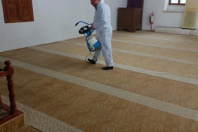bozuyuk-haber-1108386-camiler-gul-suyu-esansiyla-temizlendi-0.jpg