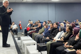 bozuyuk-haber-1284102-nurullah-genc-bozuyuk-te-okurlariyla-bulustu-0.jpg